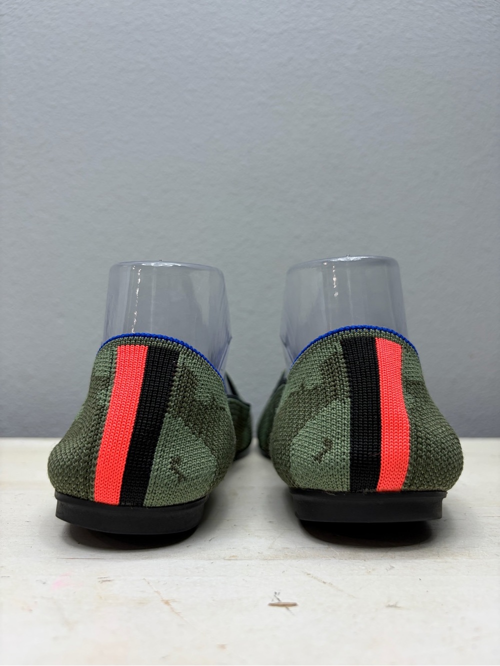Rothy’s Green Camo Round Toe Flats Size 8.5 - Picture 5 of 8